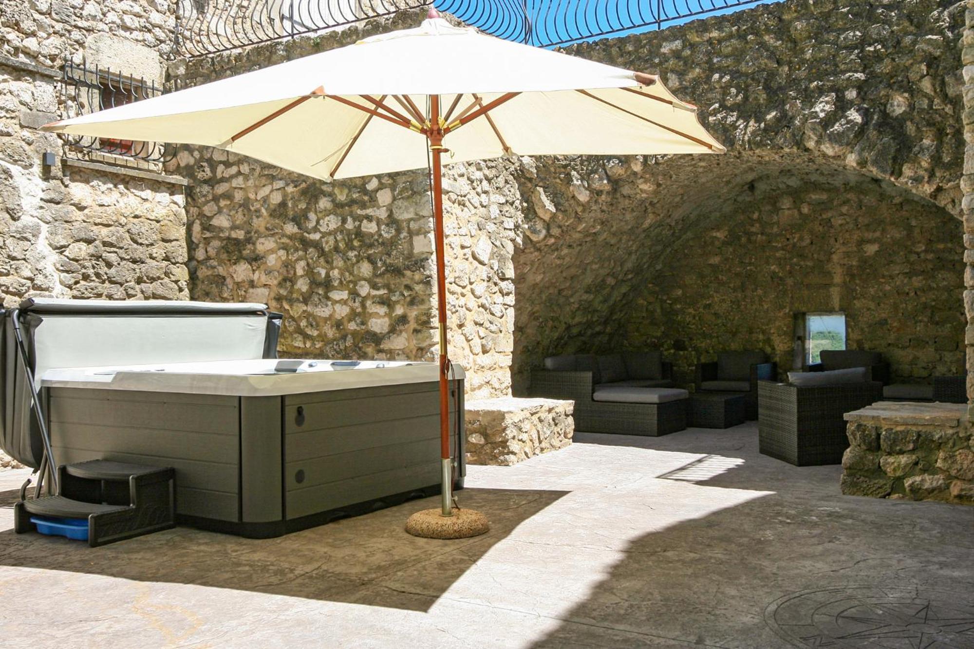 La Closerie D'Escalin Gite 12 Personnes Et Jacuzzi La Garde-Adhémar 외부 사진